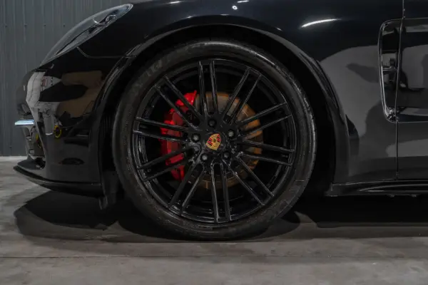Porsche Panamera S PDK 29
