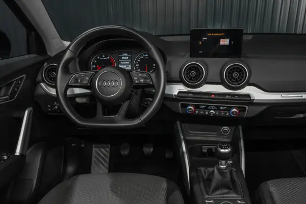 Audi Q2 30 TFSI S line 7