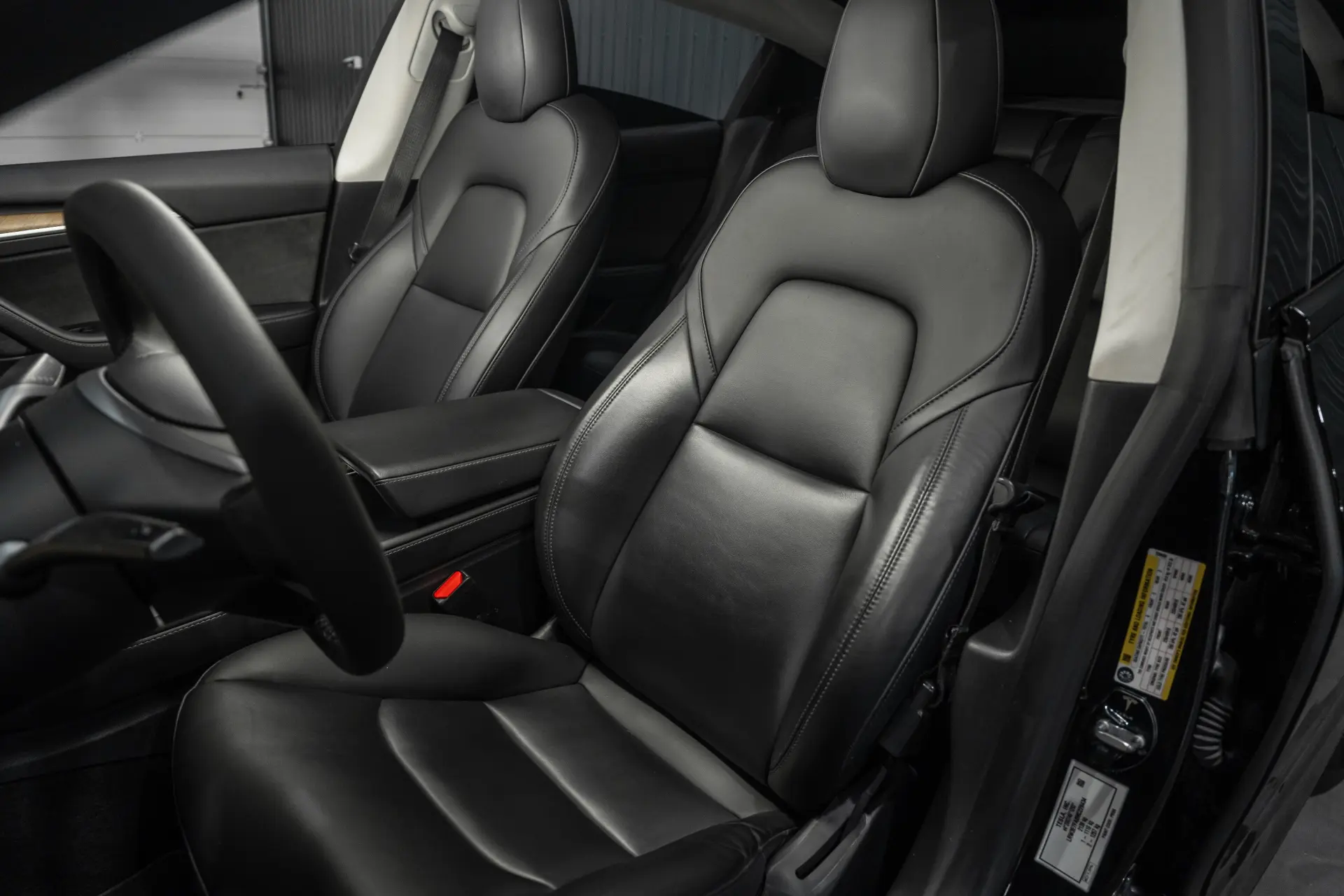 Tesla Model 3 Standard Range Plus RWD 18