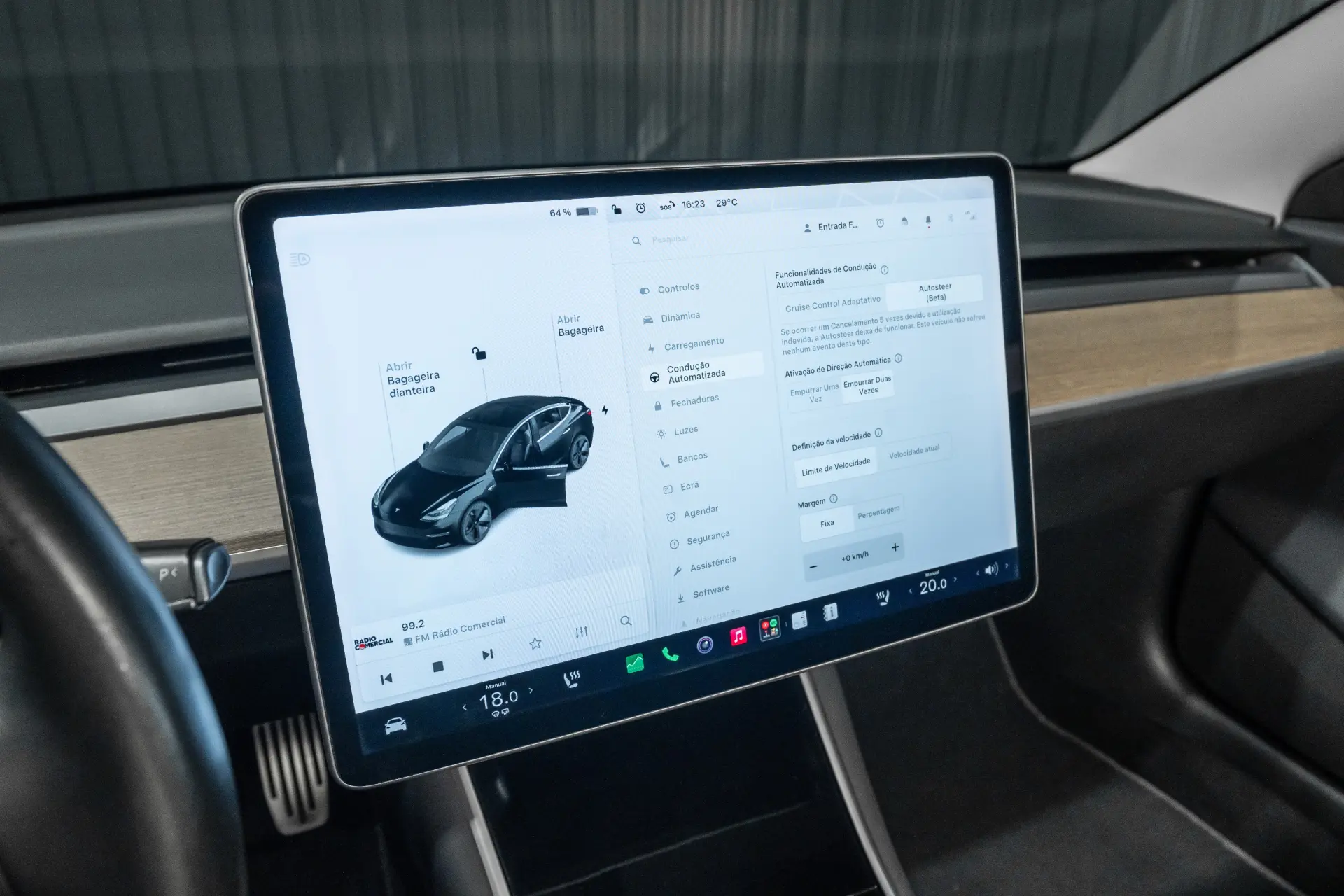 Tesla Model 3 Long-Range Dual Motor AWD 14