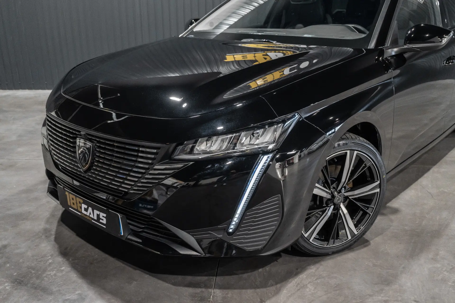 Peugeot 308 SW 1.2 PureTech Allure Full LED 32