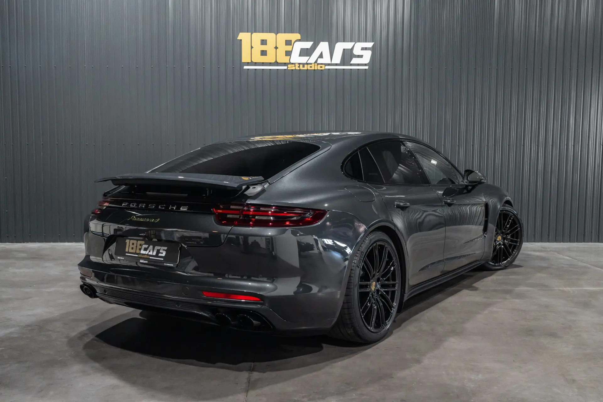 Porsche Panamera 4 E-Hybrid 44