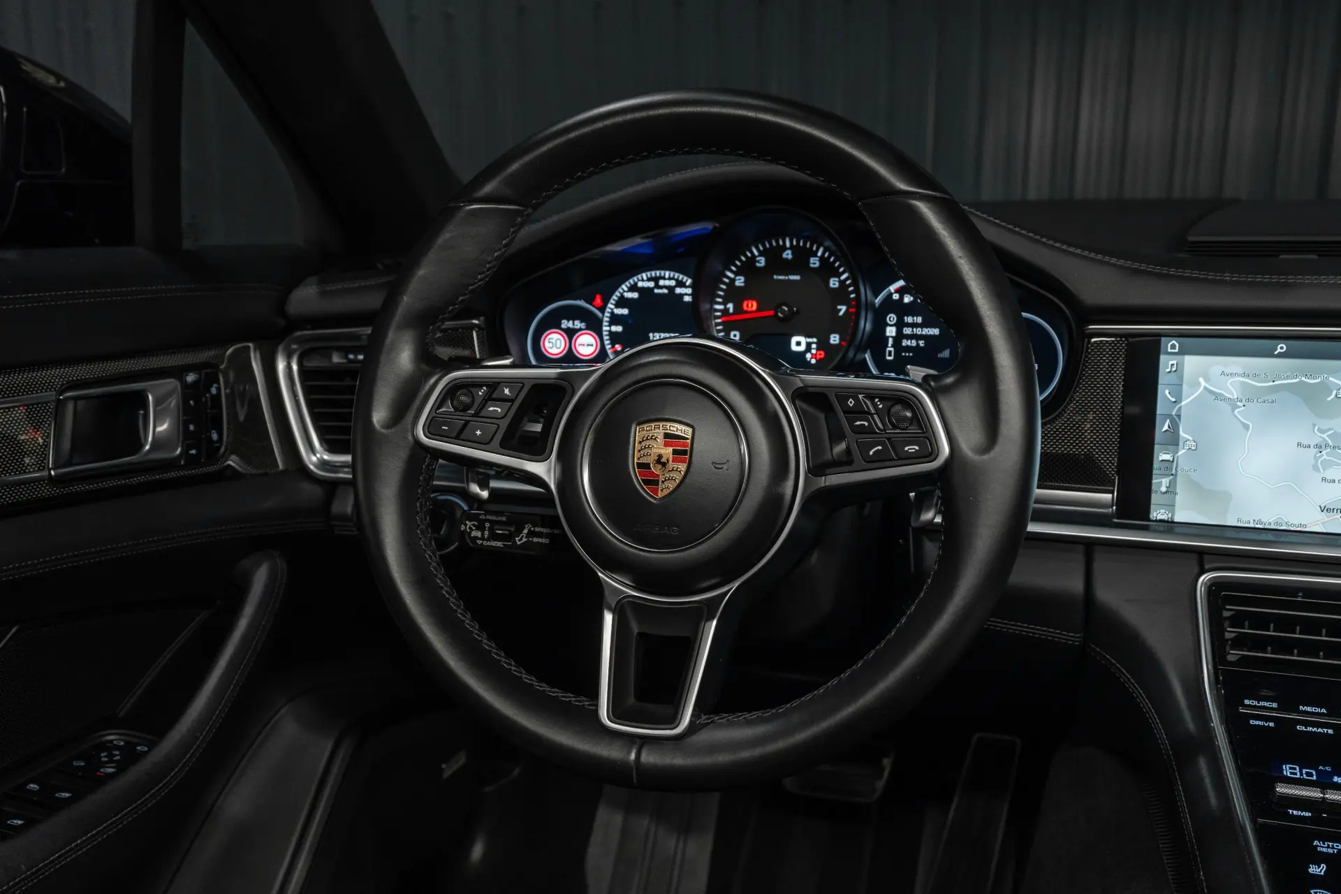 Porsche Panamera S PDK 9