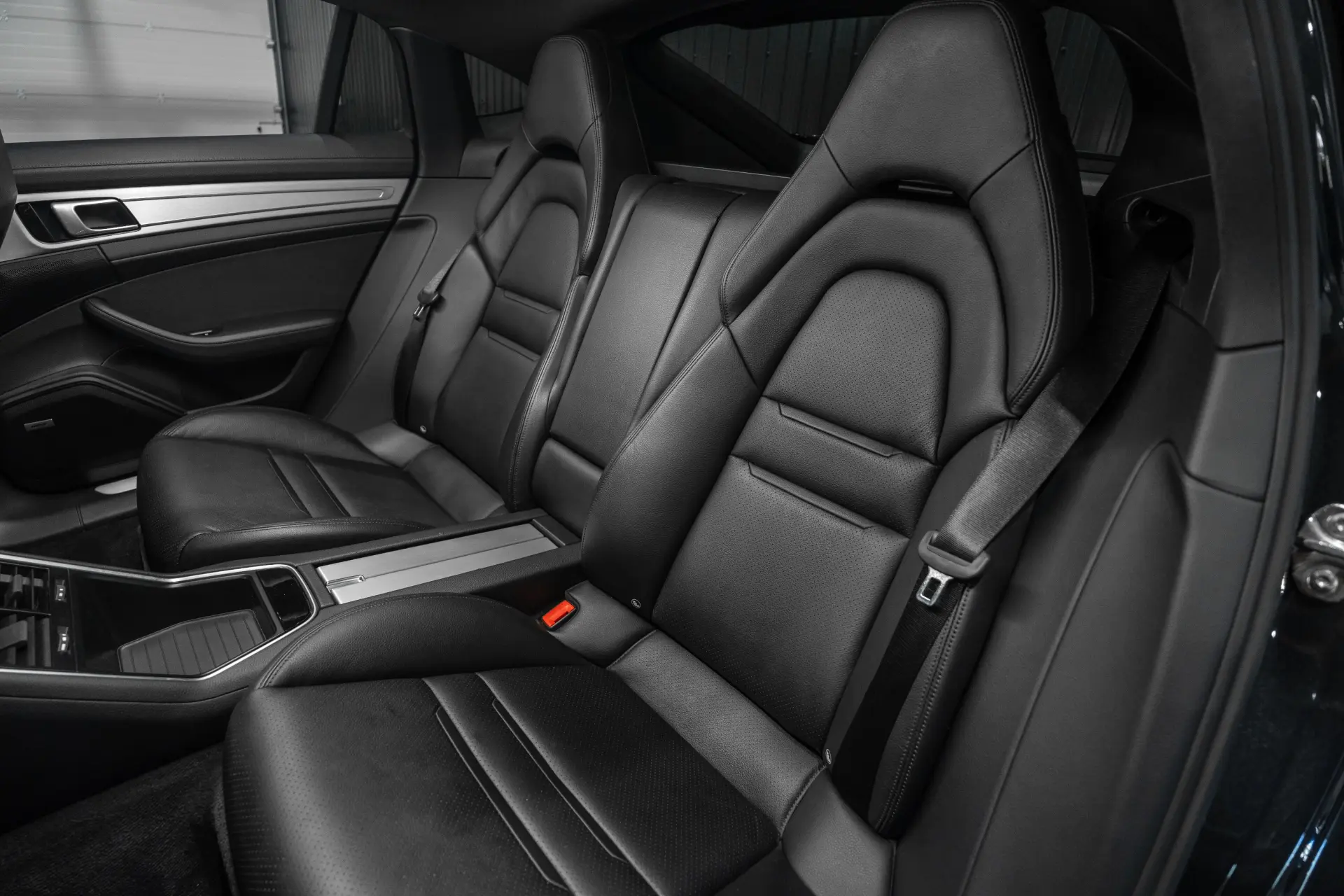 Porsche Panamera 4 E-Hybrid 26