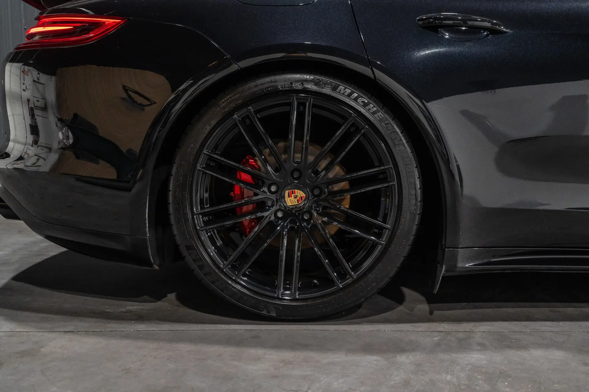 Porsche Panamera S PDK 42
