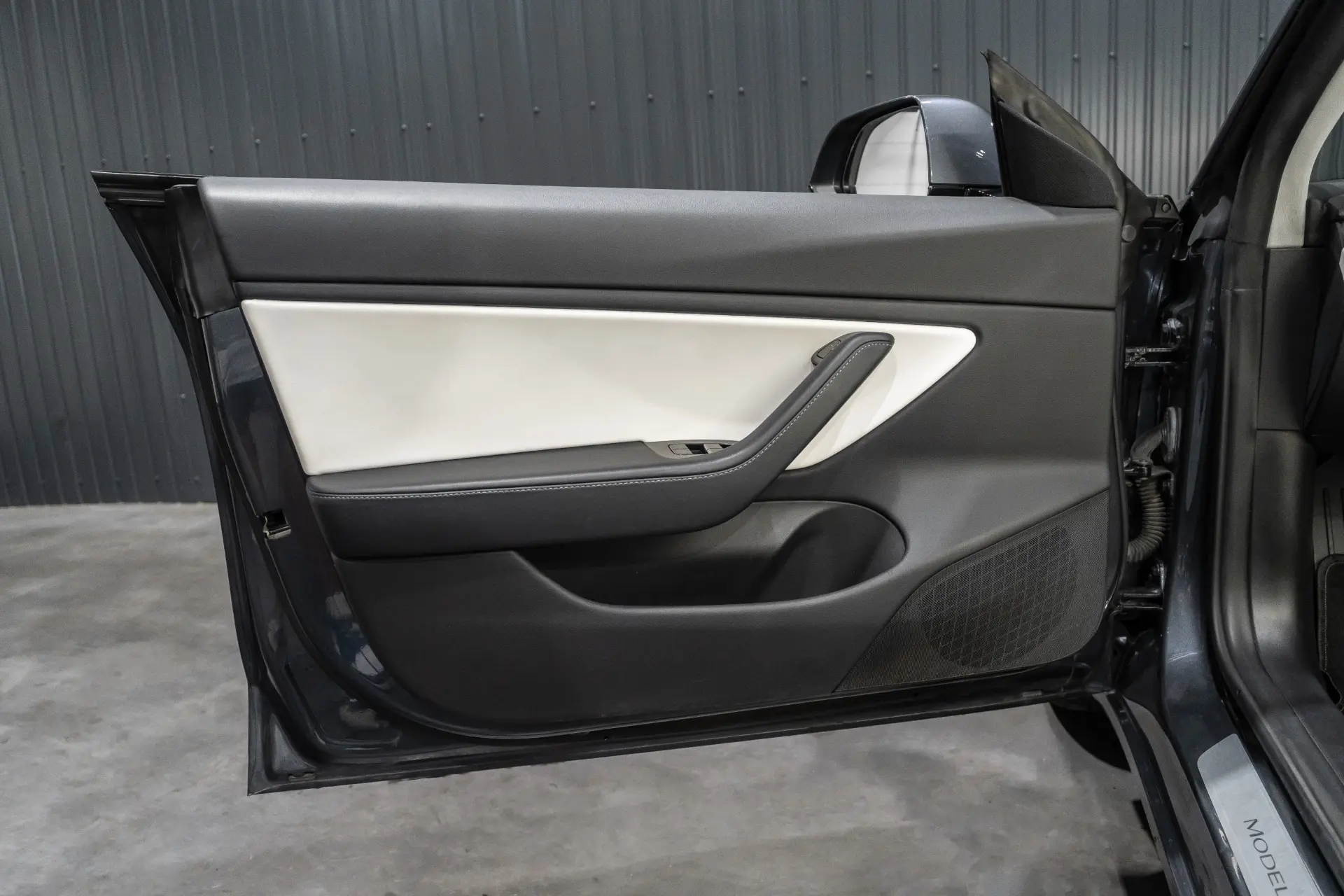 Tesla Model 3 Performance Dual Motor AWD 17