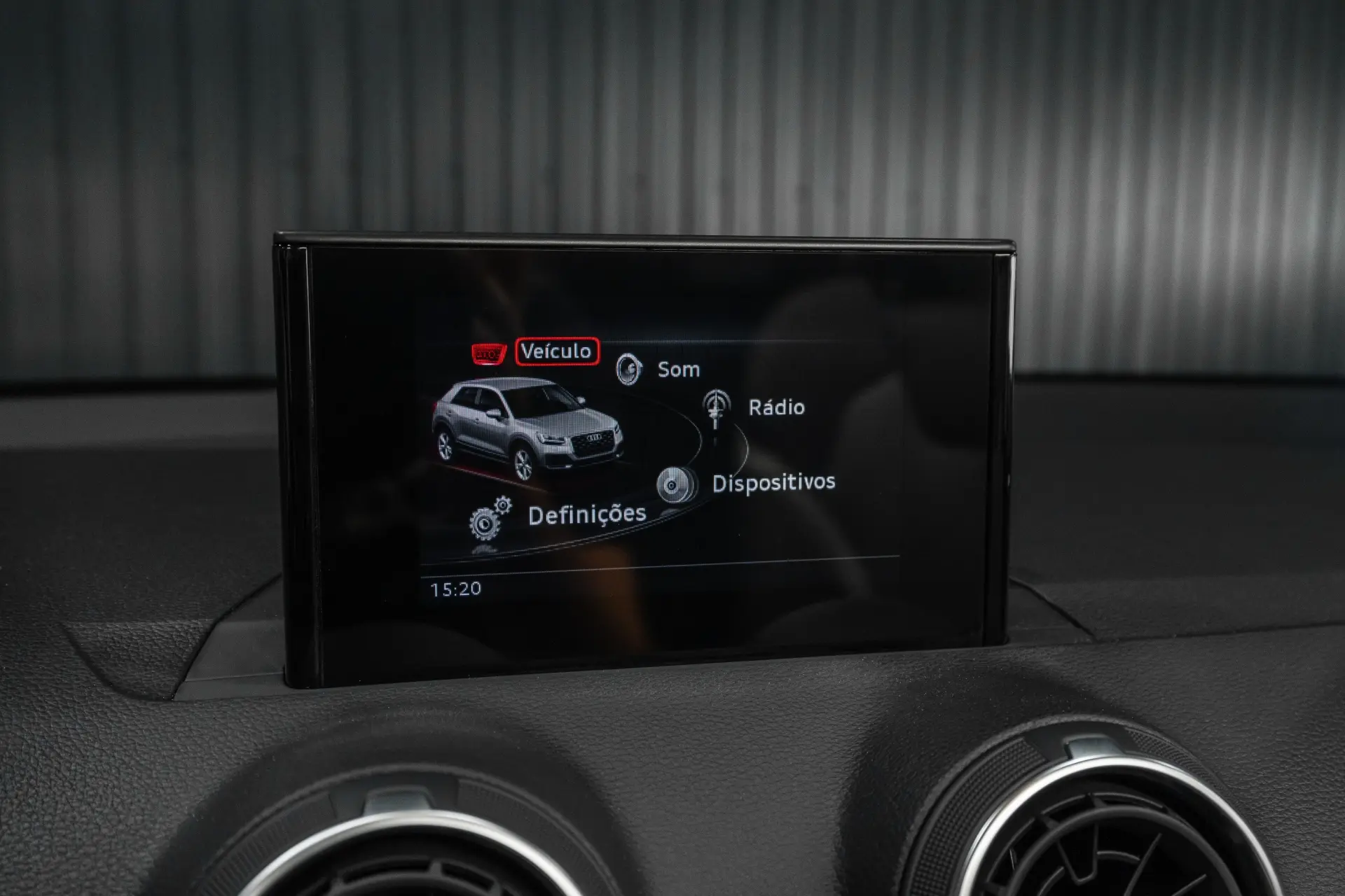 Audi Q2 30 TFSI S line 13