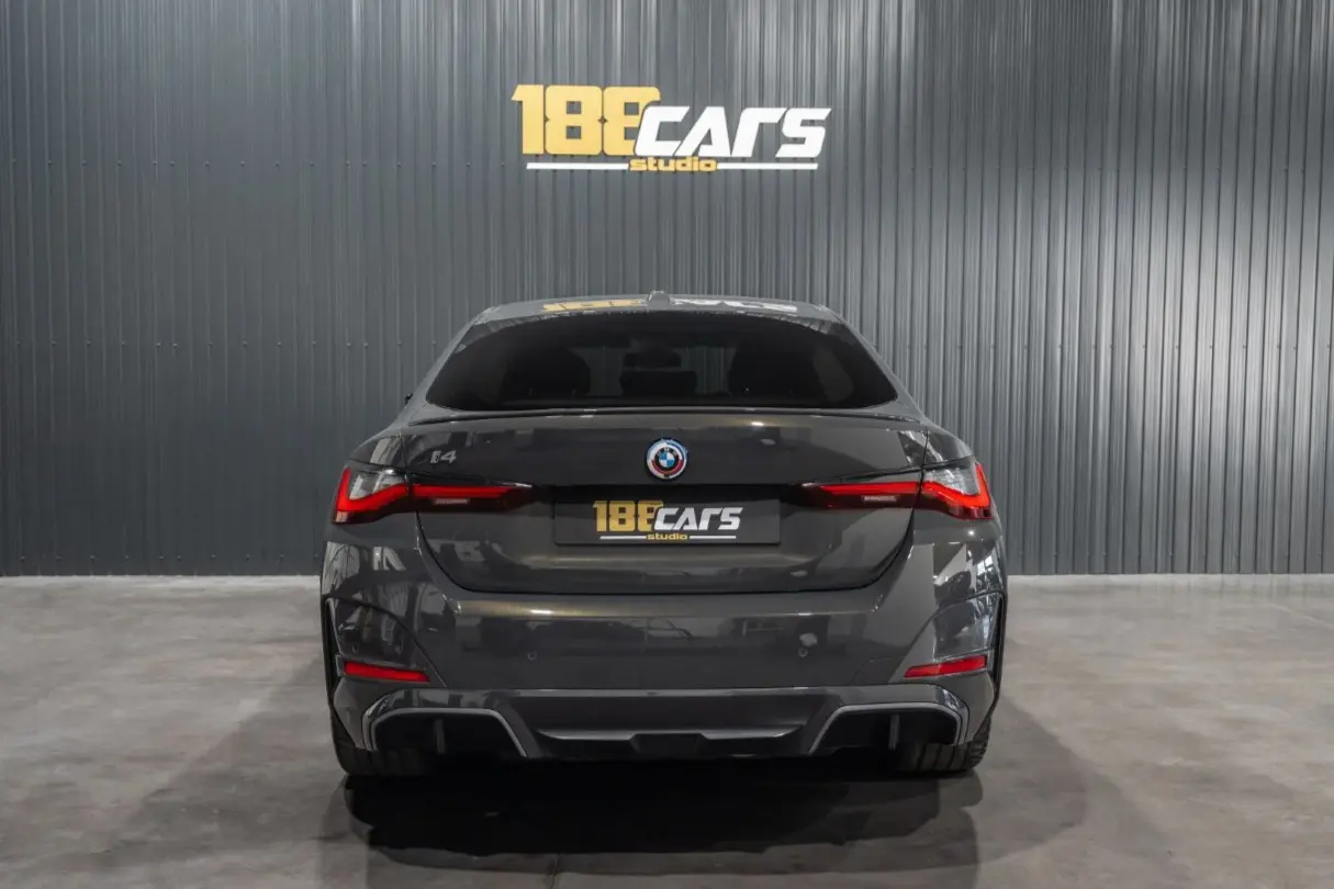 BMW i4 eDrive40 Pack Desportivo M Pro 48