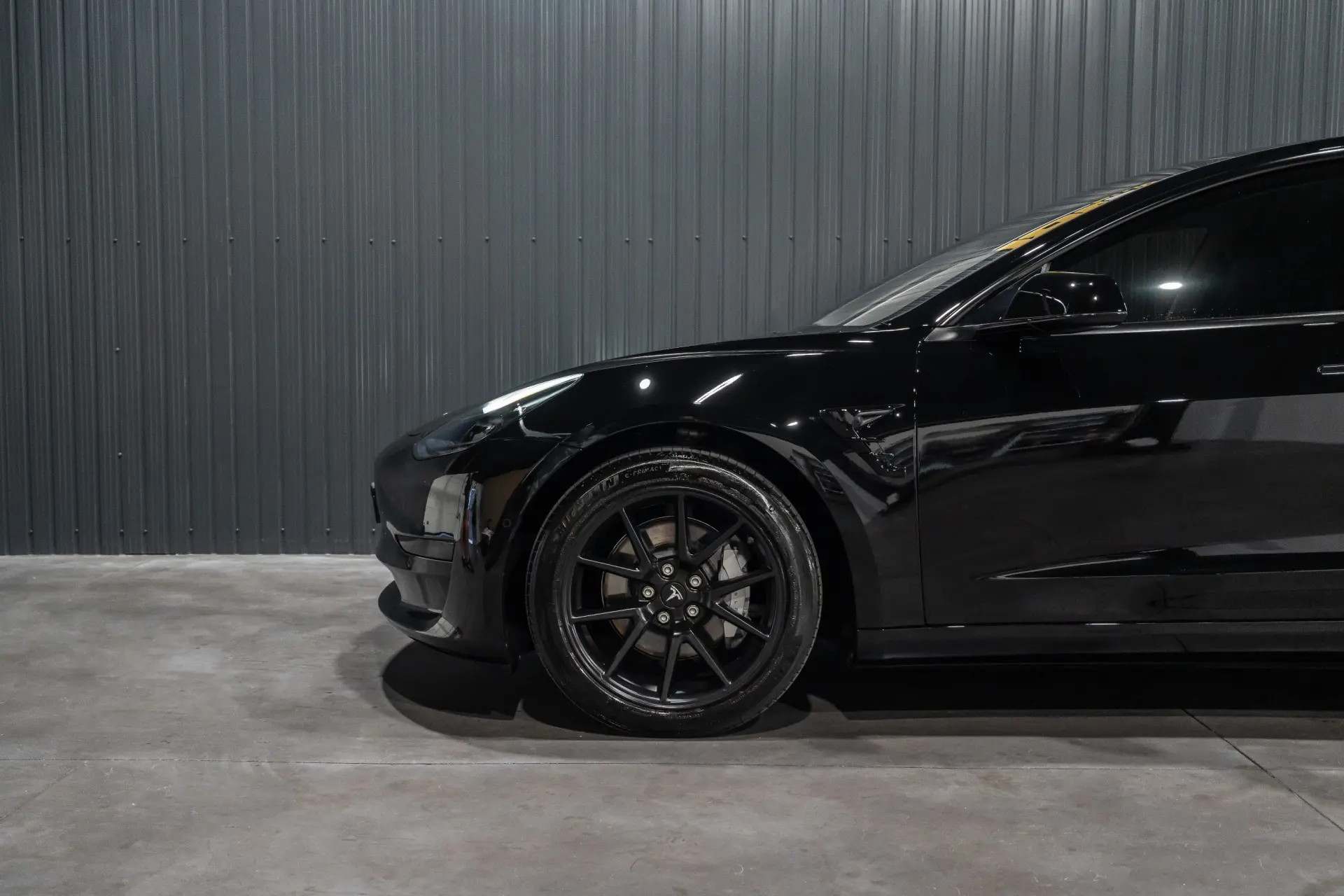 Tesla Model 3 Standard Range Plus RWD 25
