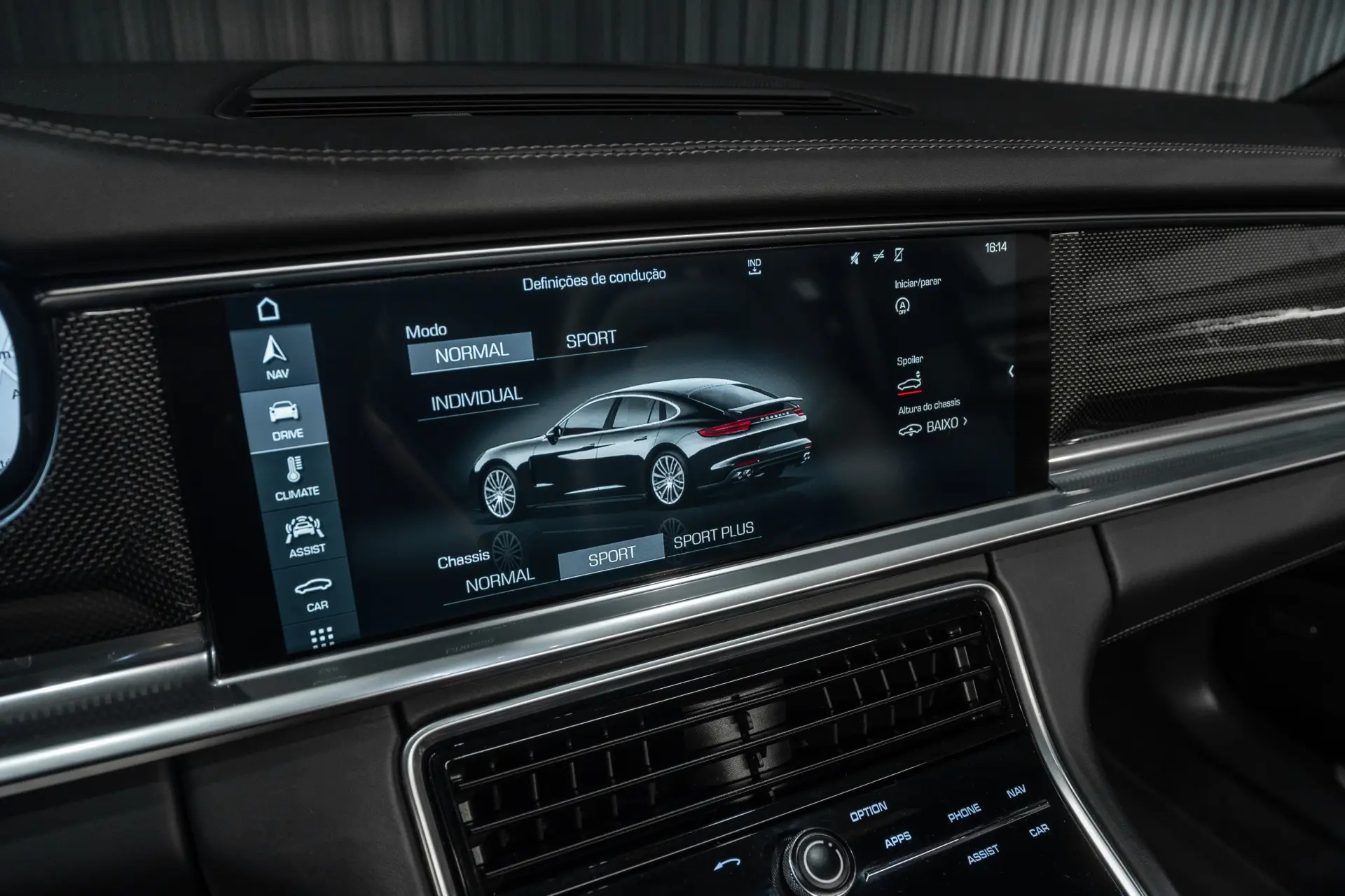 Porsche Panamera S PDK 14