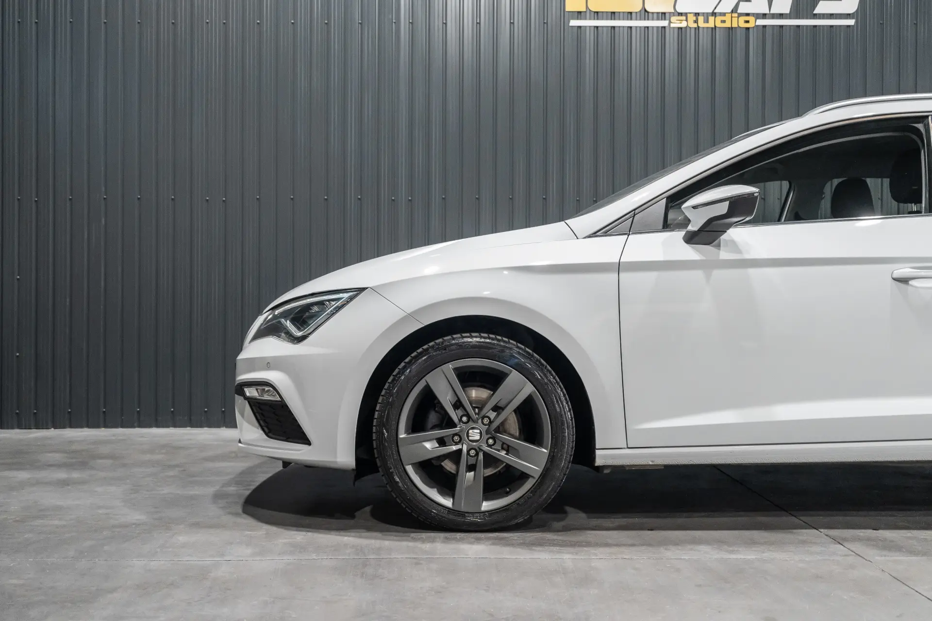 SEAT Leon ST 1.6 TDI FR S/S 28