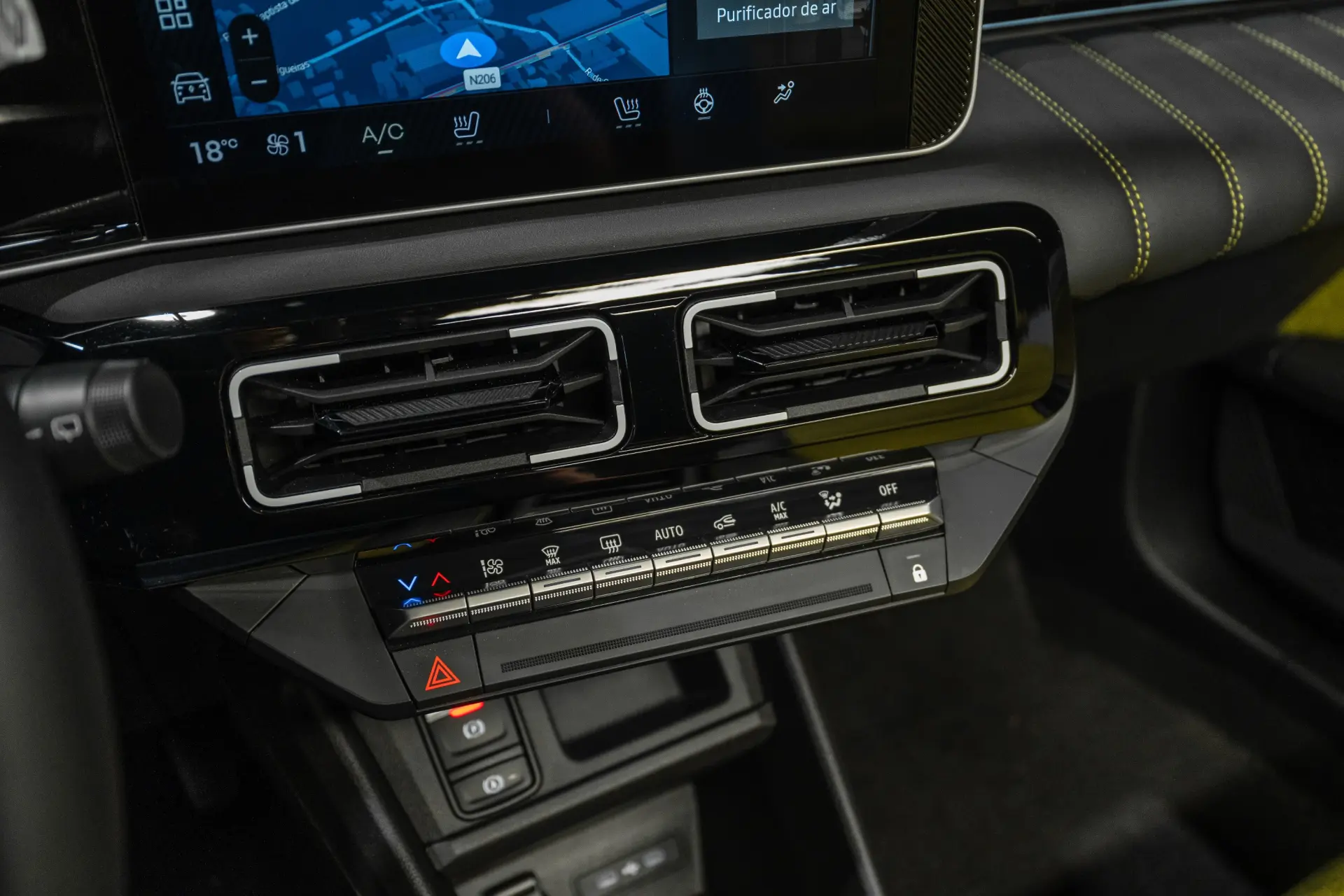 Renault 5 E-Tech 52 kWh Iconic Cinq Autonomia Conforto 17