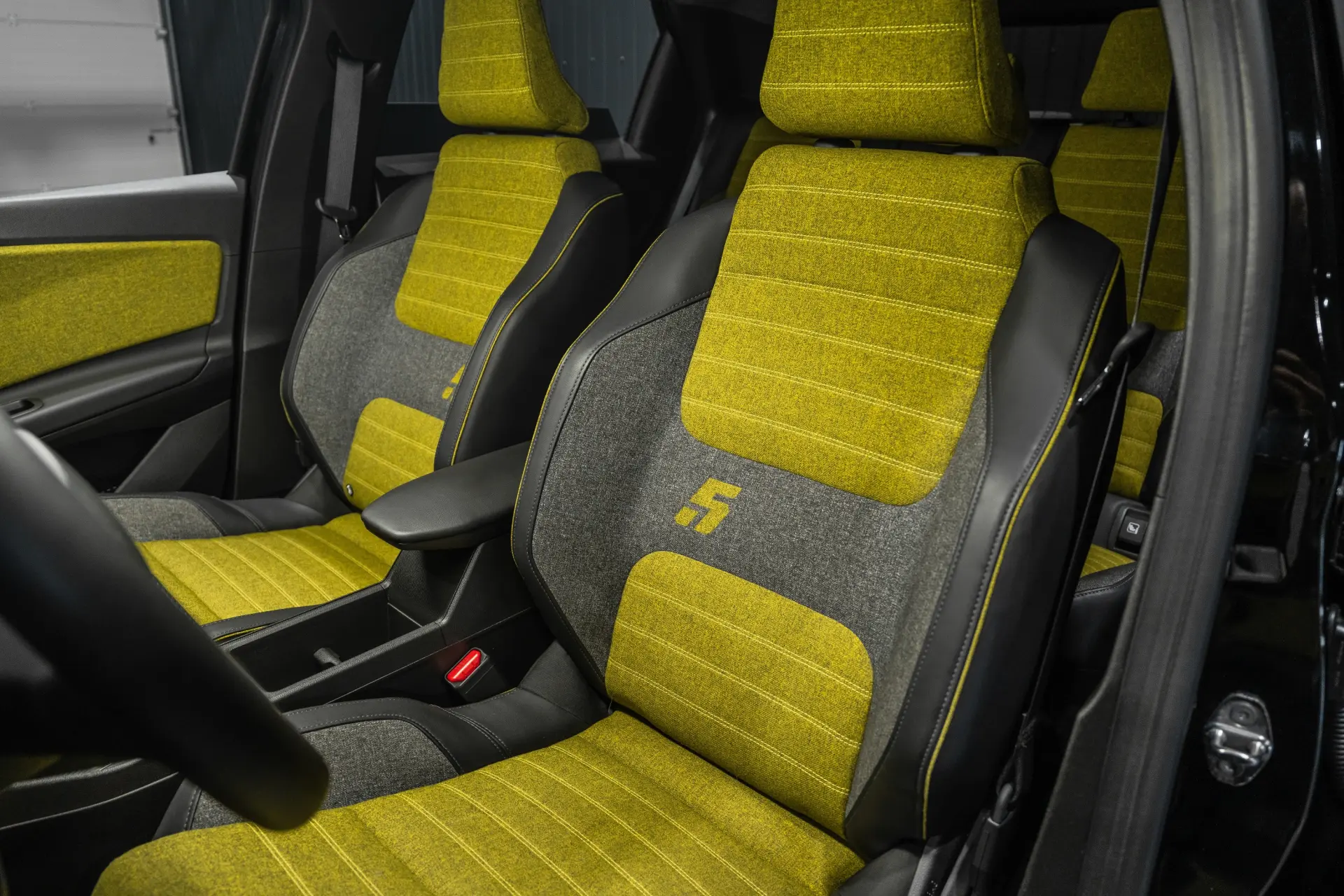 Renault 5 E-Tech 52 kWh Iconic Cinq Autonomia Conforto 22