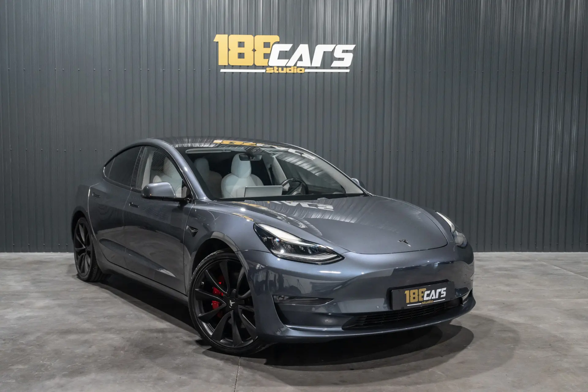 Tesla Model 3 Performance Dual Motor AWD 35