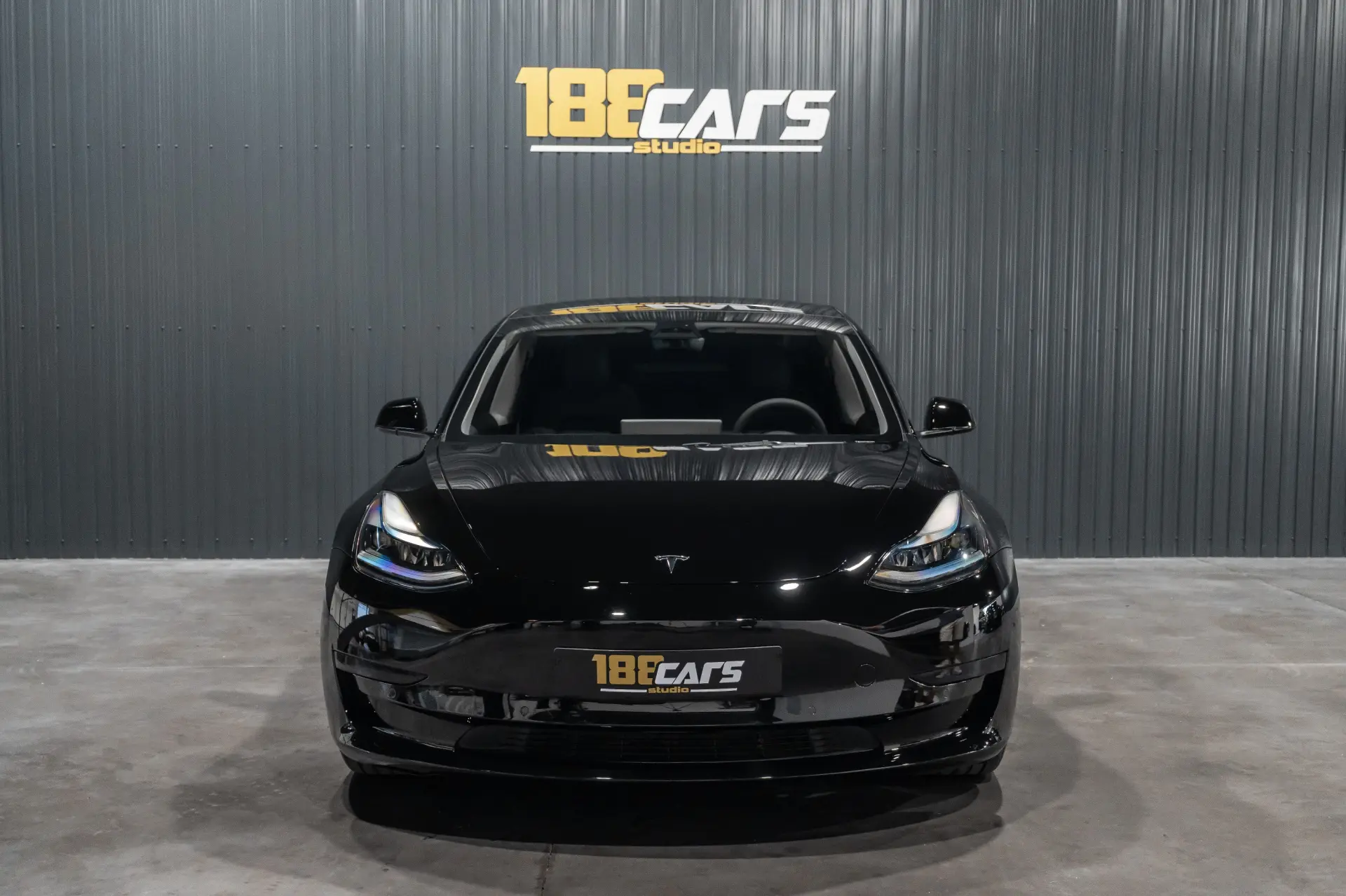 Tesla Model 3 Standard Range Plus RWD 33