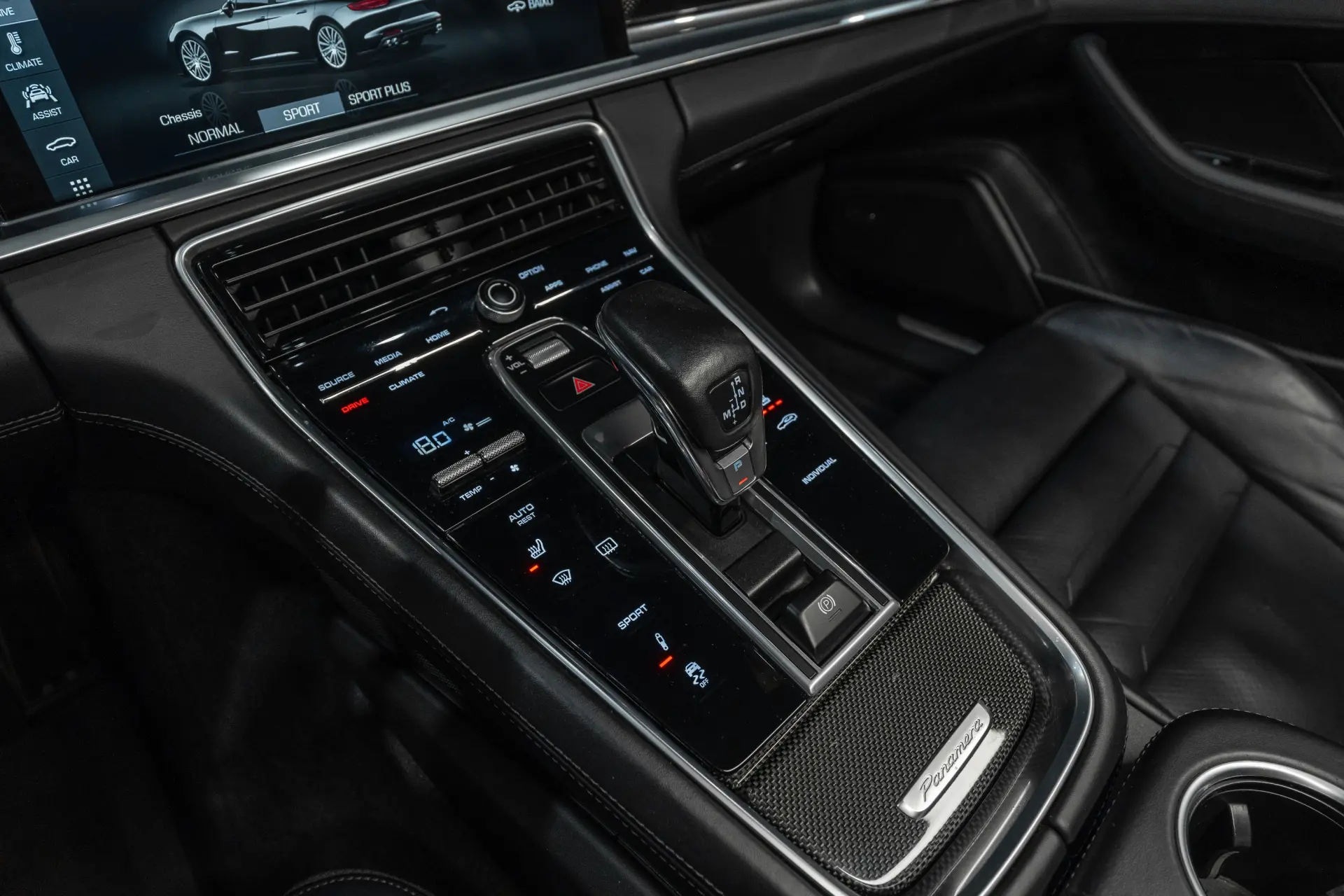 Porsche Panamera S PDK 16