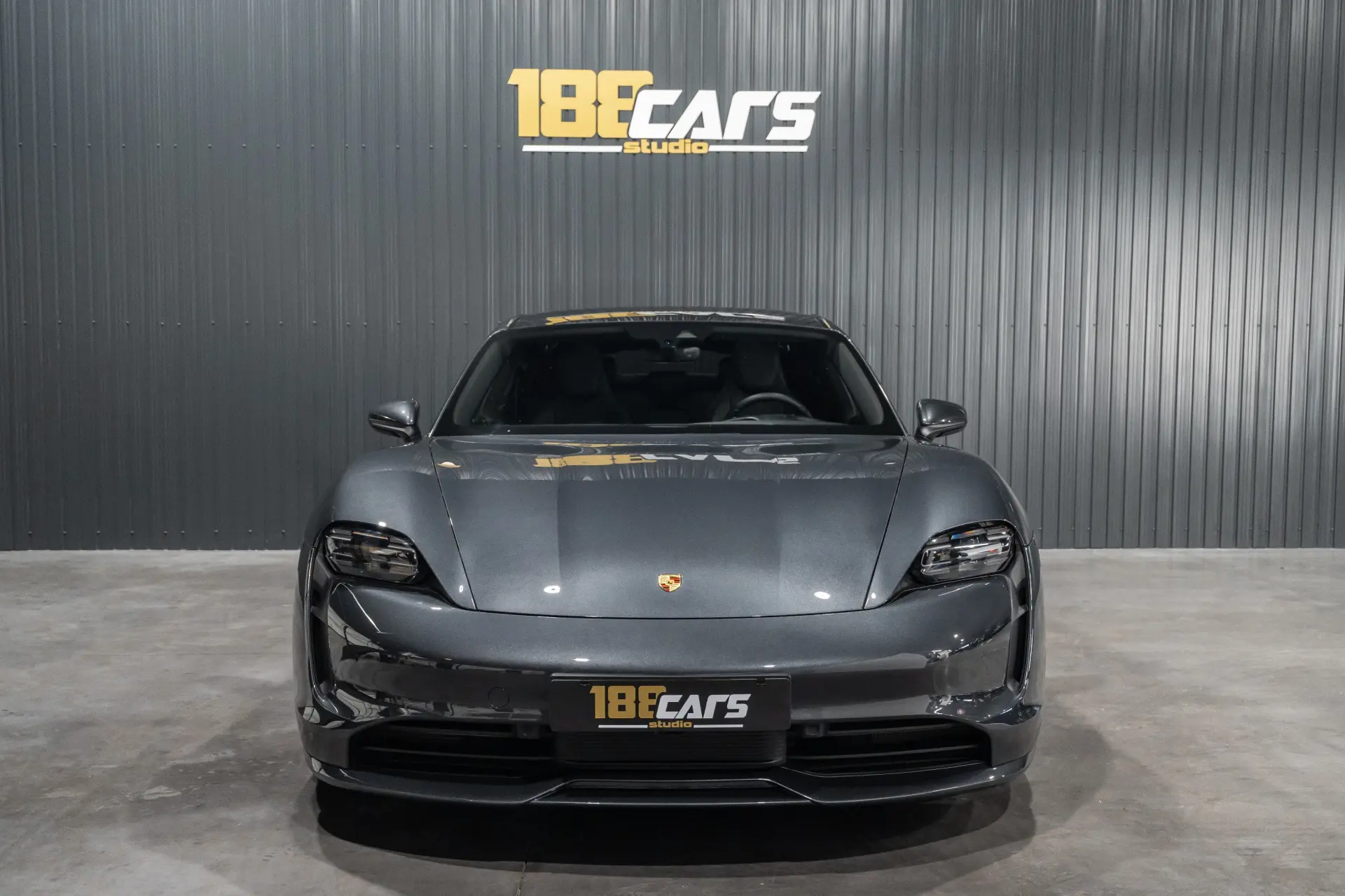Porsche Taycan 4 33