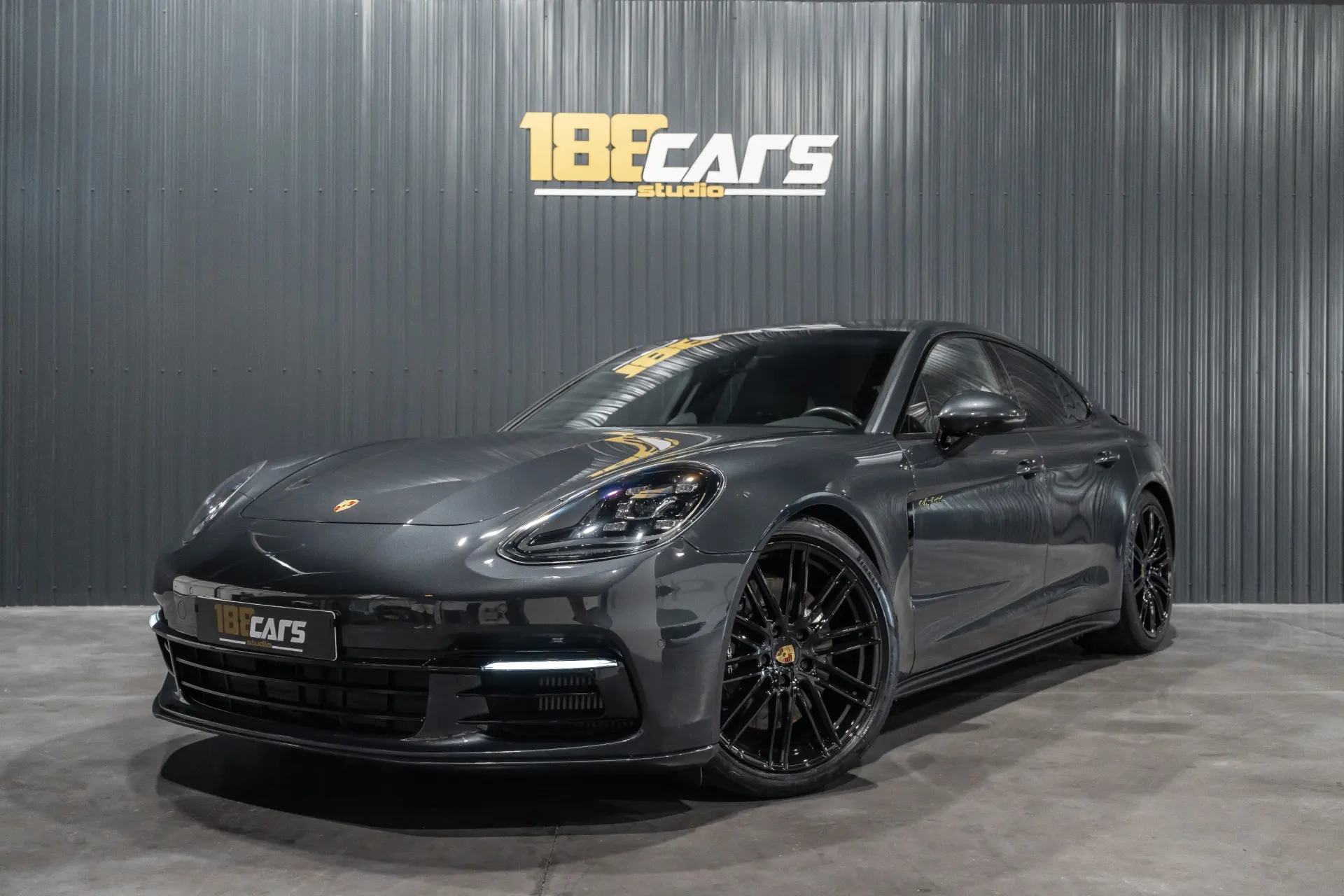 Porsche Panamera 4 E-Hybrid 34