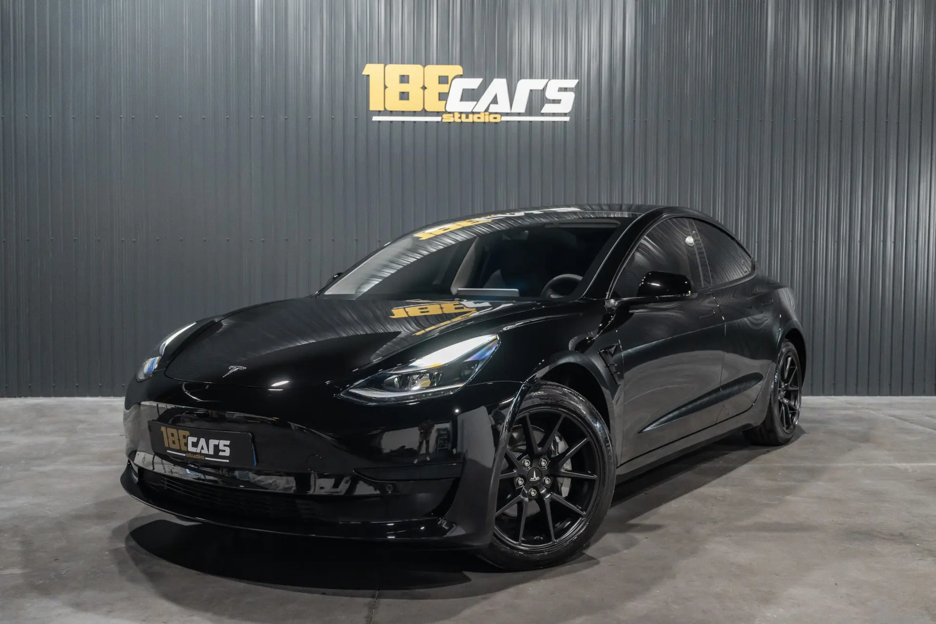 Tesla Model 3 Standard Range Plus RWD 30