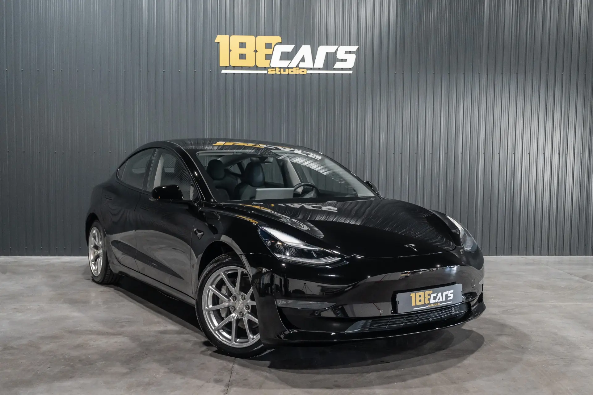 Tesla Model 3 Long-Range Dual Motor AWD 31