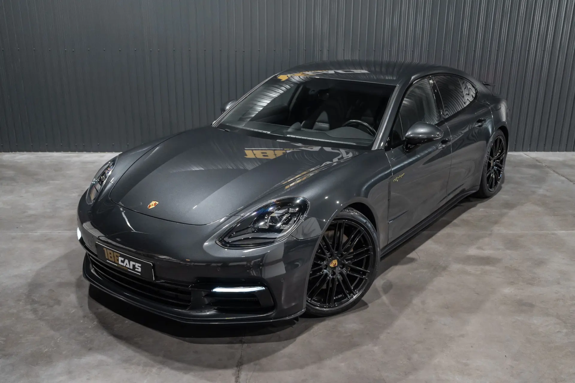 Porsche Panamera 4 E-Hybrid 35