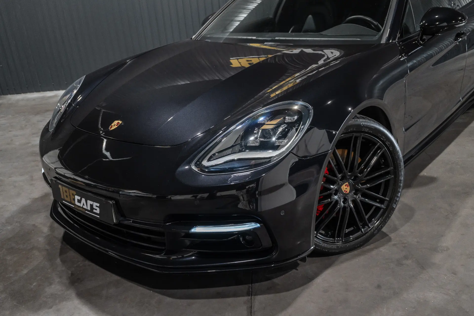 Porsche Panamera S PDK 35