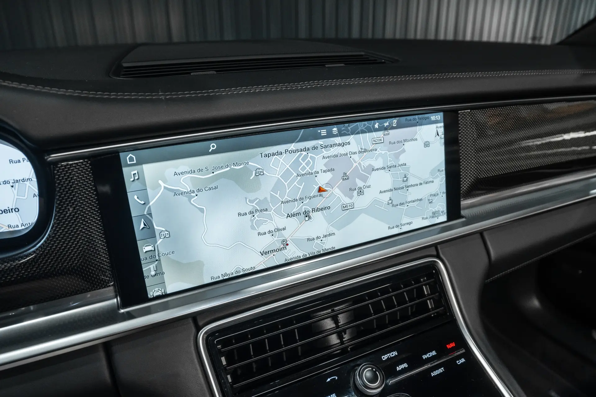 Porsche Panamera S PDK 13