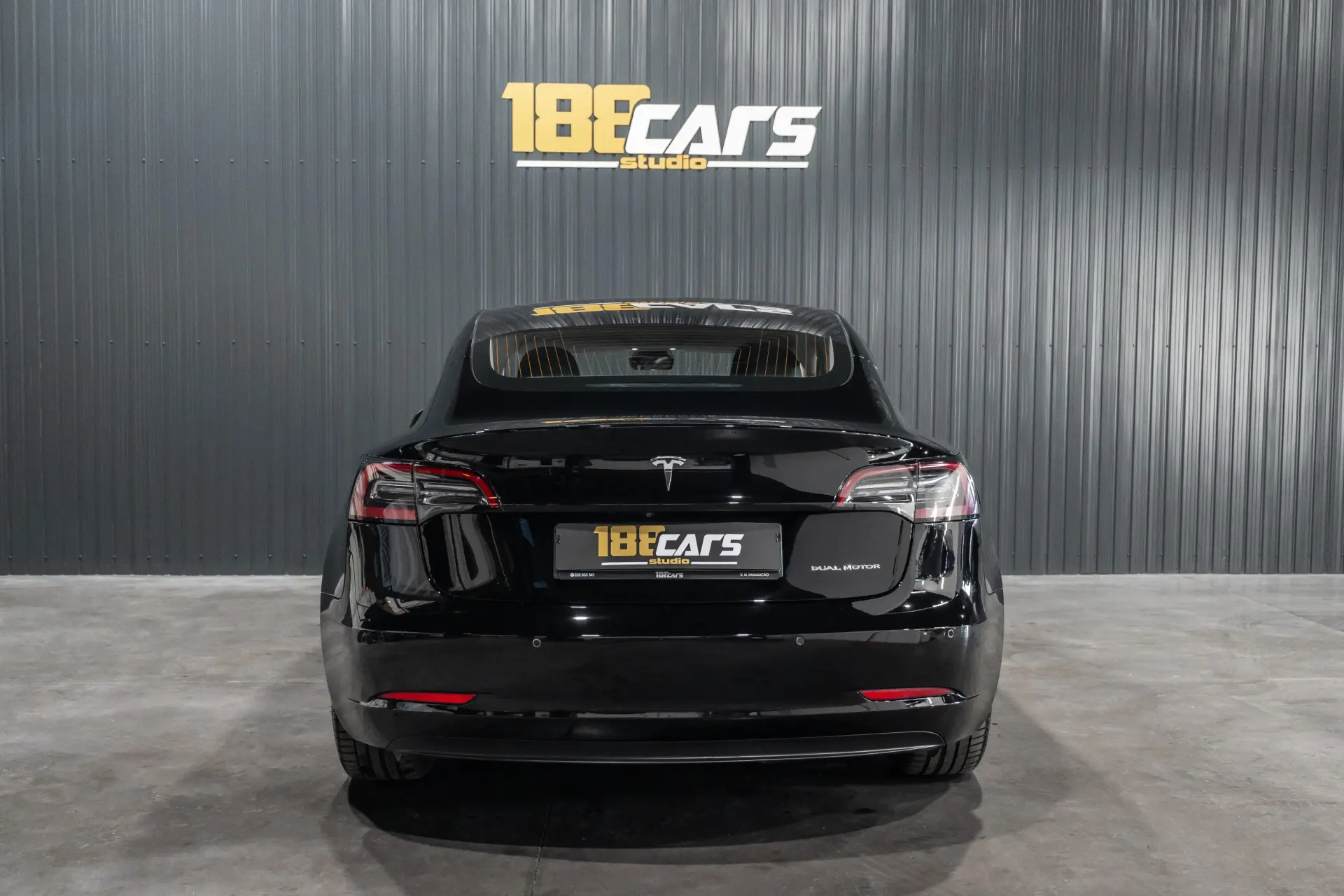 Tesla Model 3 Long-Range Dual Motor AWD 42