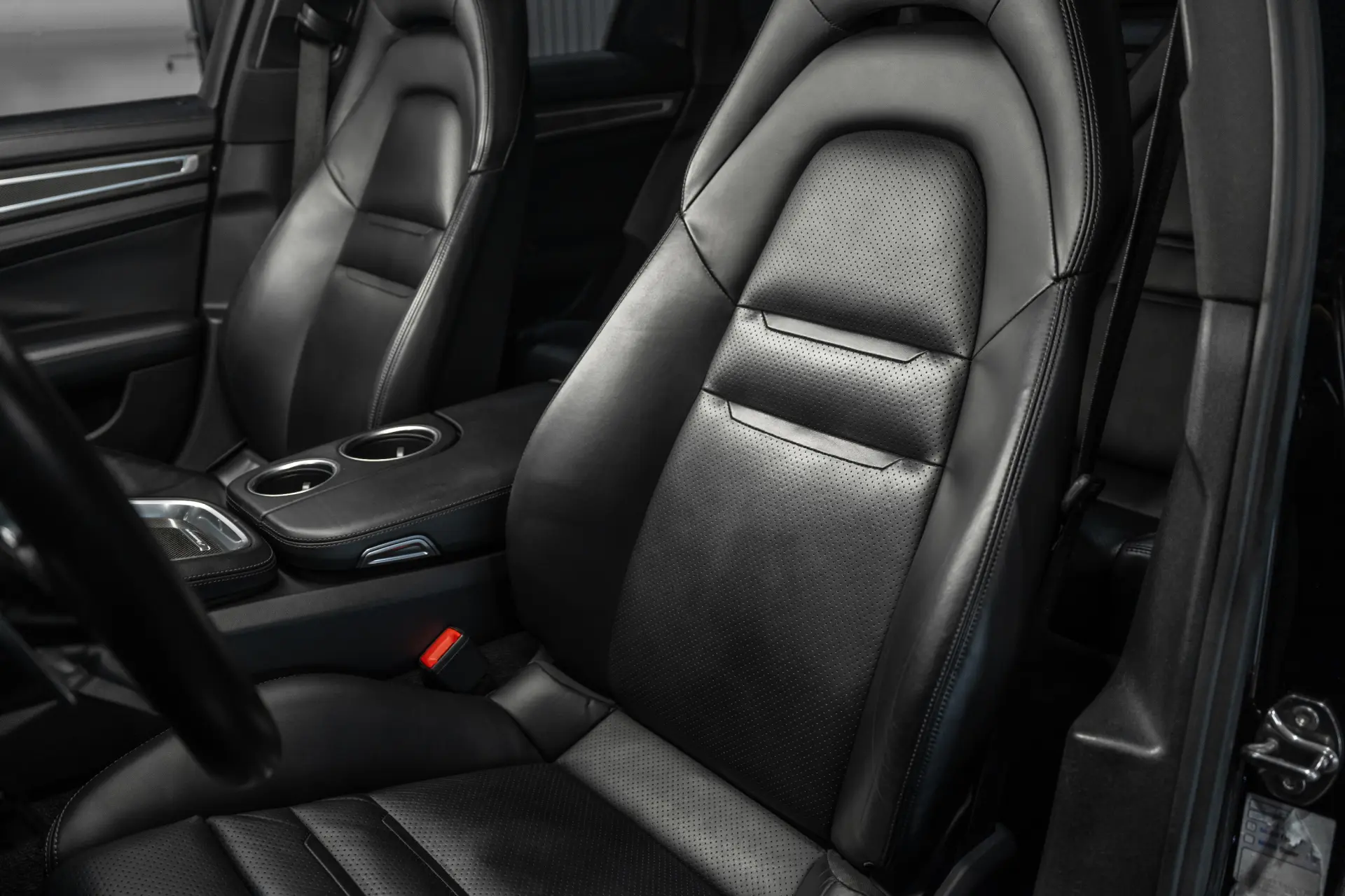 Porsche Panamera S PDK 21
