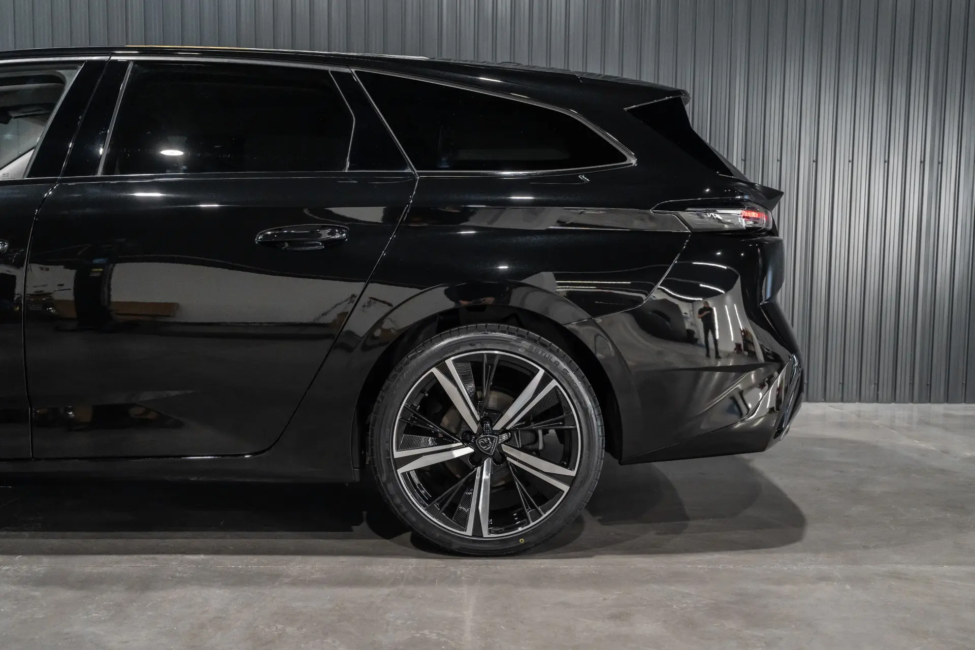Peugeot 308 SW 1.2 PureTech Allure Full LED 28