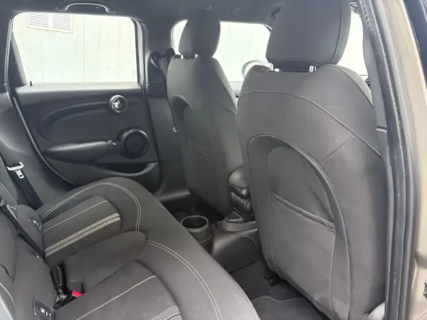 MINI 5 Portas One 55