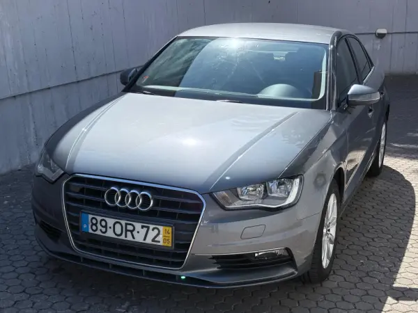 Audi A3 Limousine 1.6 TDI Attraction 4