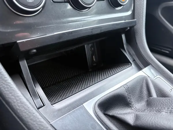 Volkswagen Golf 1.0 TSI Confortline 50