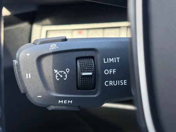 Peugeot 3008 1.6 Hybrid GT e-EAT8 39