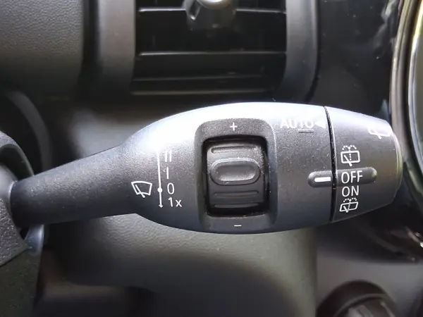 MINI 5 Portas One Auto 39