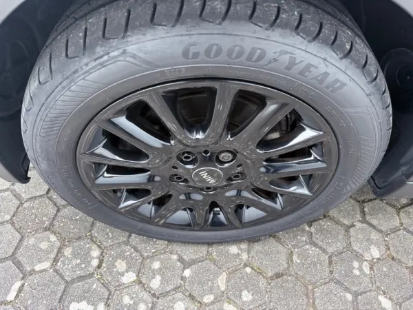 MINI 5 Portas One 12