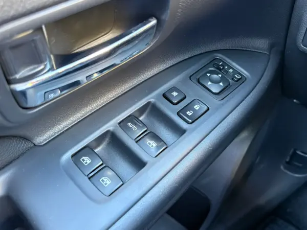 Mitsubishi Outlander 2.2 DI-D Instyle Navi 35