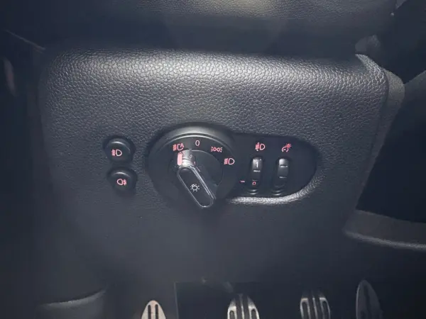 MINI 5 Portas One 36