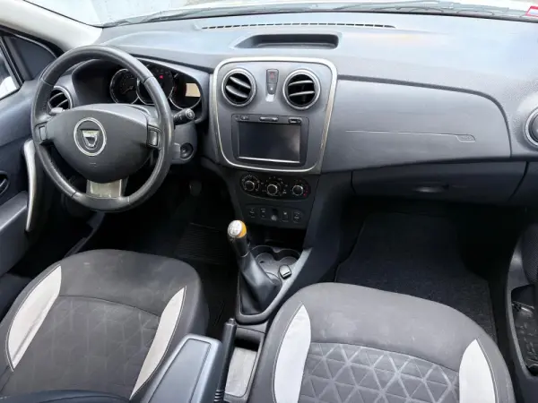 Dacia Sandero 1.5 dCi Stepway 28