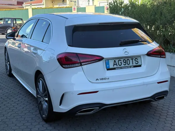 Mercedes-Benz A 180 d AMG Line Aut. 25