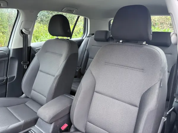 Volkswagen Golf 1.0 TSI Confortline 30