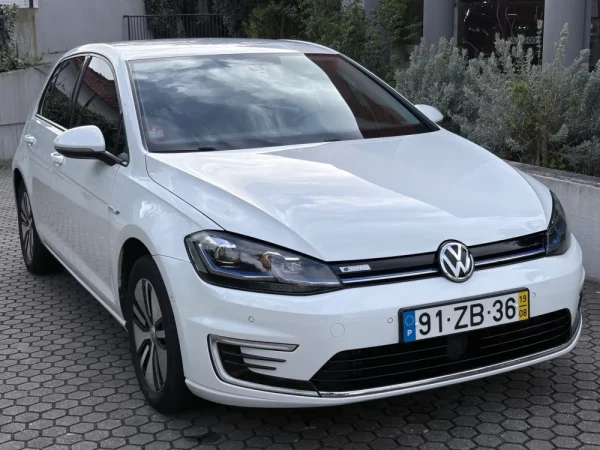 Volkswagen e-Golf AC/DC 2