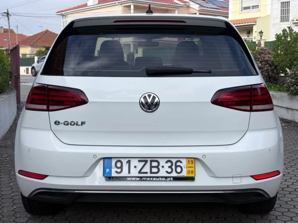 Volkswagen e-Golf AC/DC 5