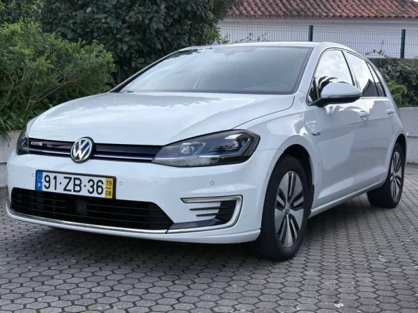 Volkswagen e-Golf AC/DC 10
