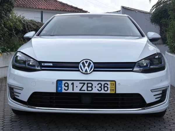 Volkswagen e-Golf AC/DC 13
