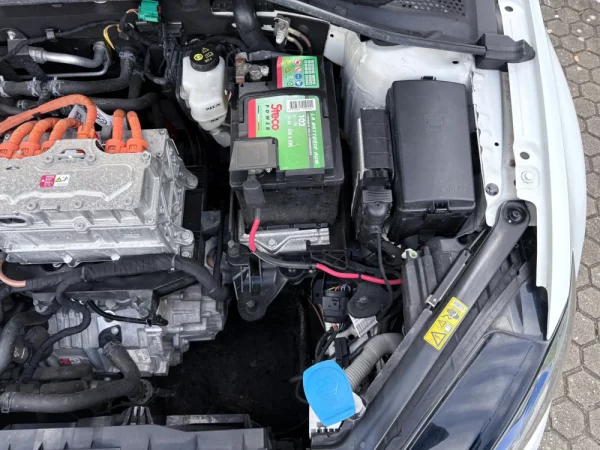 Volkswagen e-Golf AC/DC 18