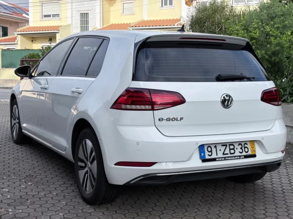 Volkswagen e-Golf AC/DC 24
