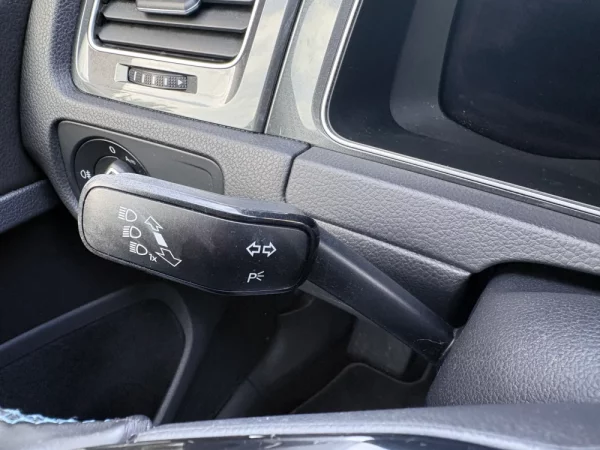 Volkswagen e-Golf AC/DC 37