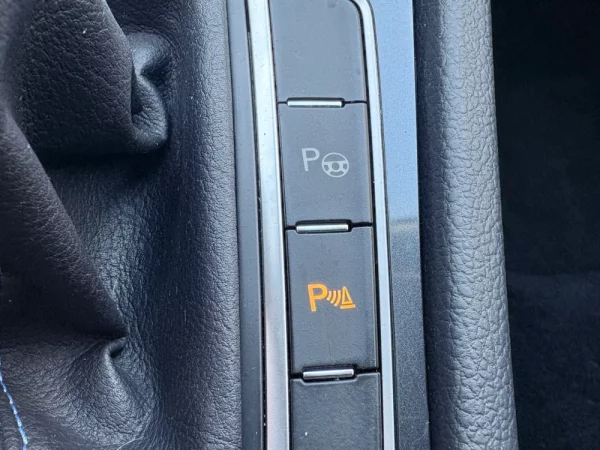 Volkswagen e-Golf AC/DC 49