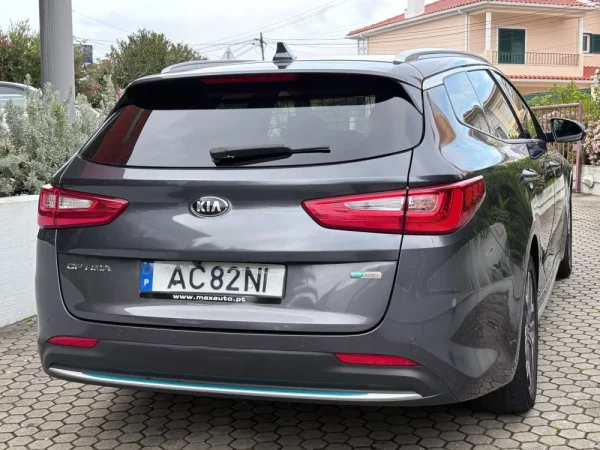 Kia Optima SW 2.0 CVVT PHEV 22